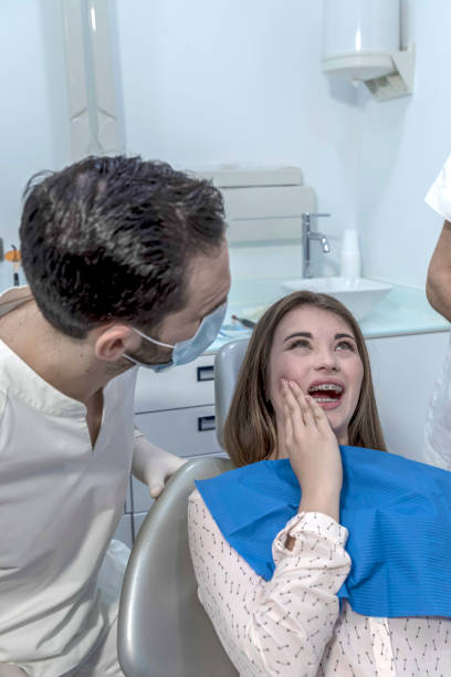 Best Weekend Emergency Dentist in Marlene Village, OR